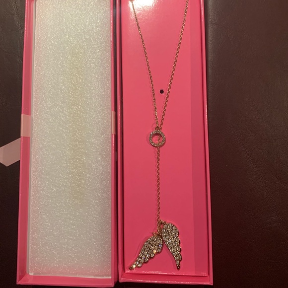 Victoria's Secret Accessories - Victoria secret necklace Victoria's Secret Accessories - Victoria secret necklace